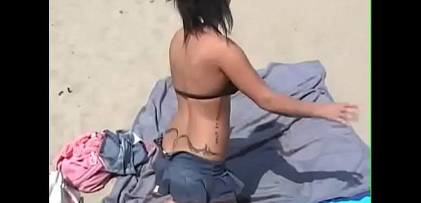  Sexy Plump Pornstar Brandy Talore Flashes at the Beach